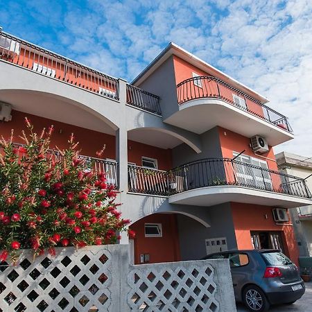Apartments Blaf Подстрана Экстерьер фото