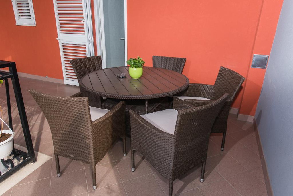 Apartments Blaf Подстрана Экстерьер фото